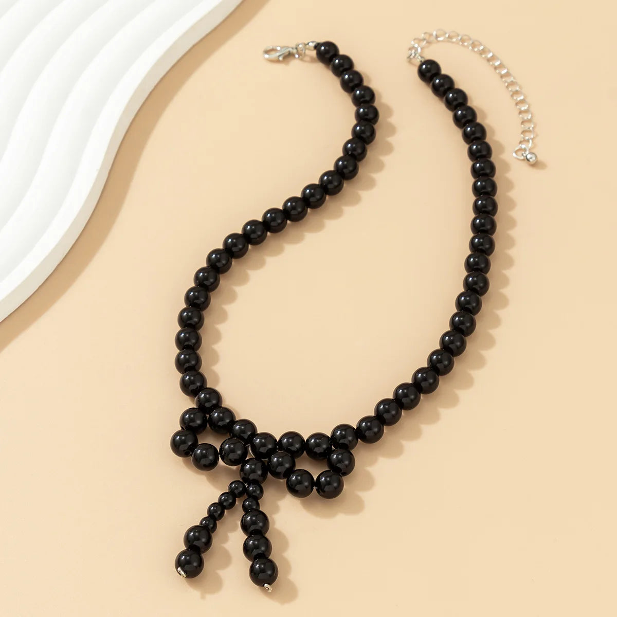 France Style Handmade Wove White Black Beads Bow Choker